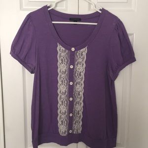 Banana Republic purple t-shirt with lace detailing